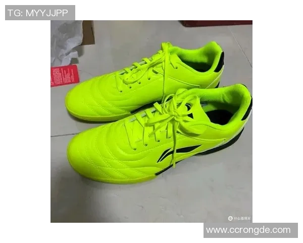 专业球星训练必备足球鞋推荐 提升表现的最佳选择